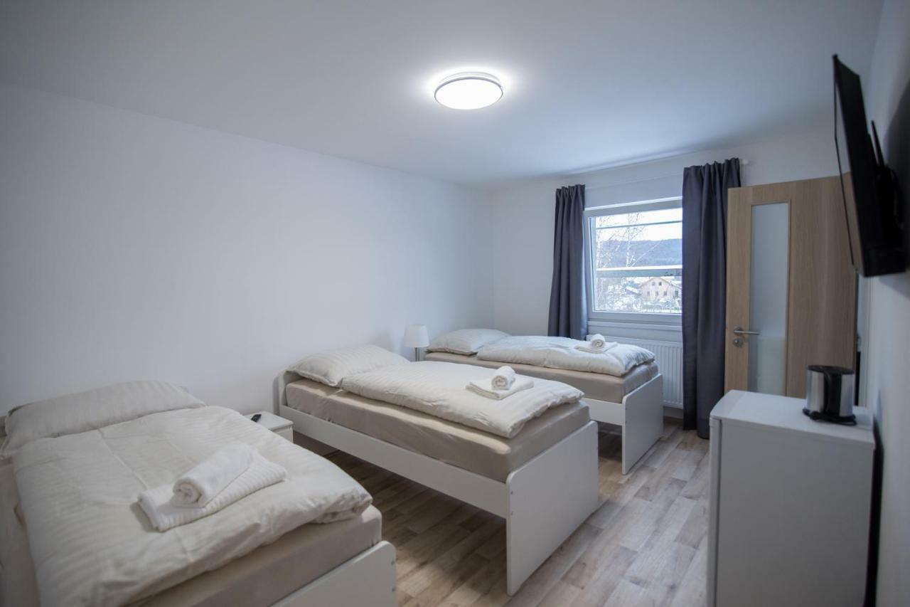 Hostka  Apartment Dana מראה חיצוני תמונה