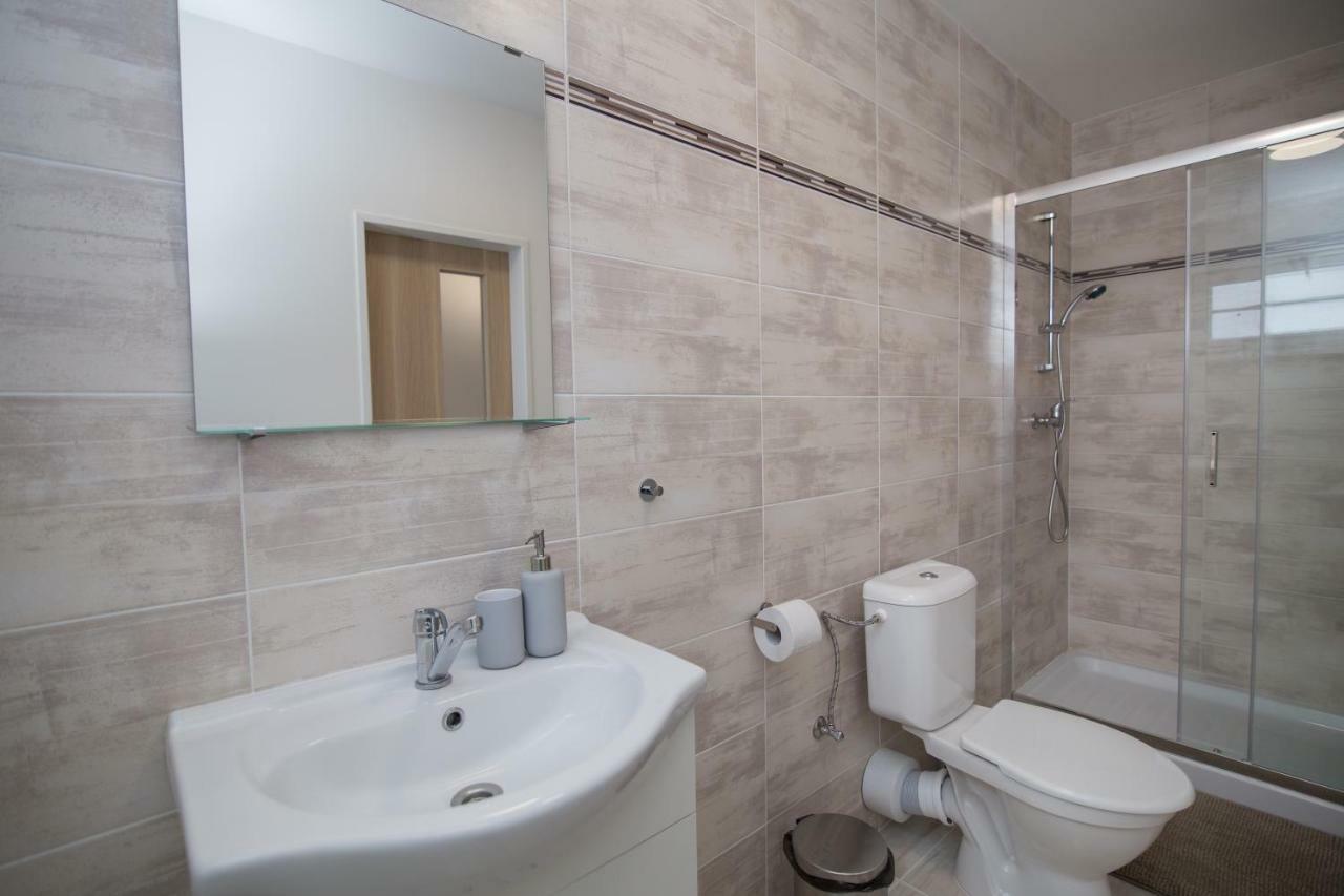 Hostka  Apartment Dana מראה חיצוני תמונה